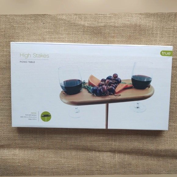 High Stakes bamboo picnic table for 2 - Picture 2 of 6